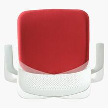 Гибкая поворотная спинка во всех креслах FLP. Эластичный пластик и сетчатая или перфорированная конструкция.